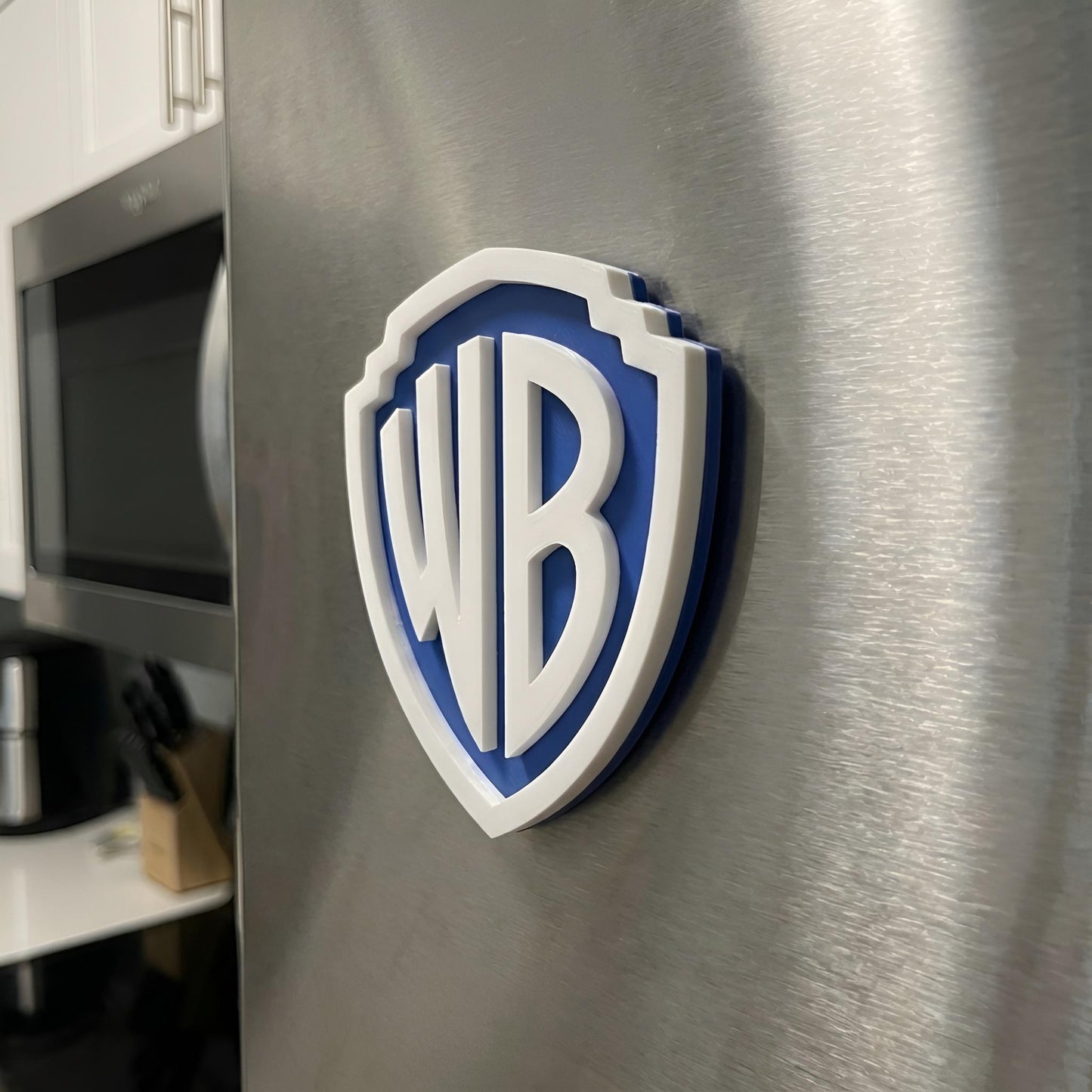 Warner Brothers Magnet - Iconic WB Shield