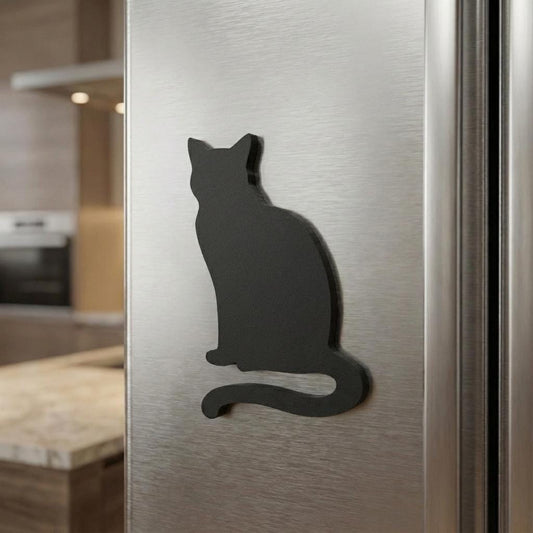 Cat Magnet: Playful Kitty Design